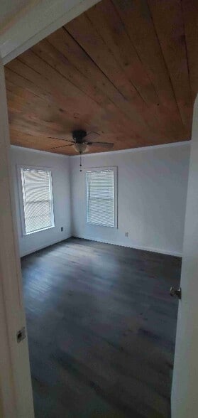 Building Photo - 113 Eastover Dr