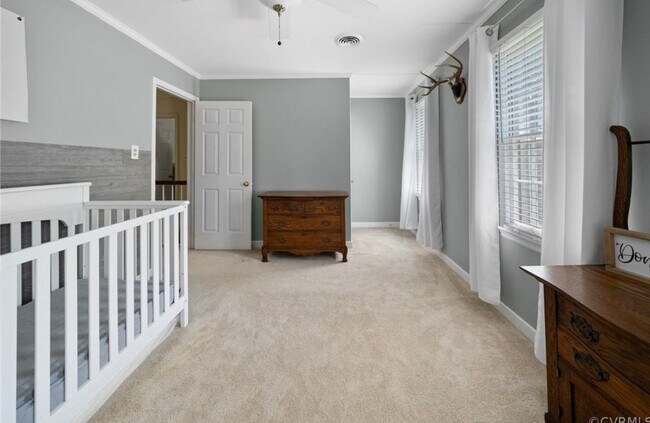 Building Photo - 517 Coralberry Dr