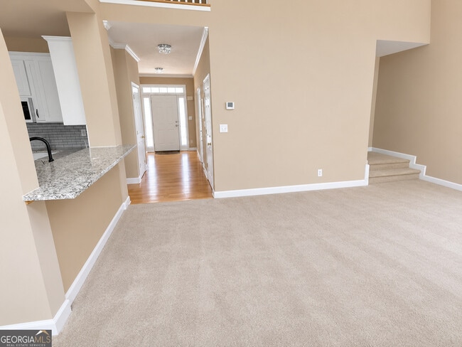 Building Photo - 825 Stone Glen Ct