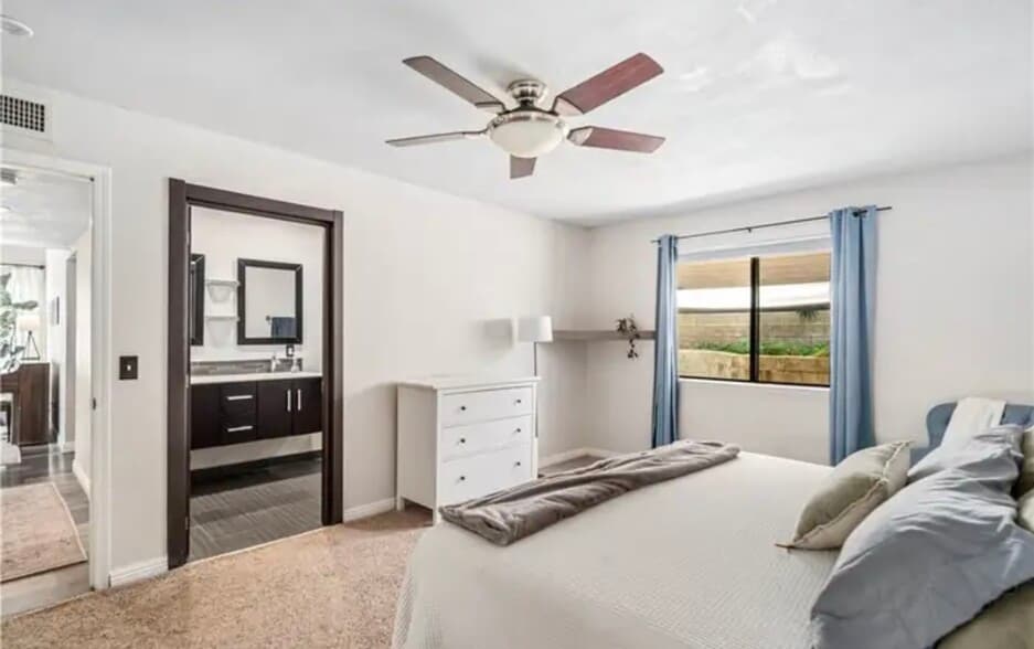 Building Photo - 4554 Meadow Pl