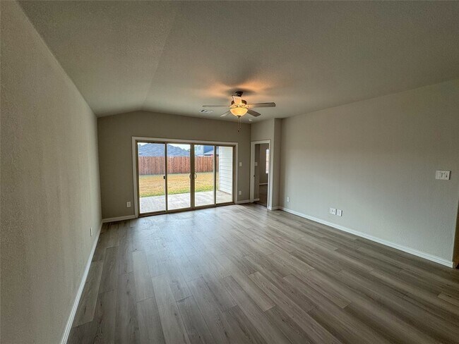 Building Photo - 2110 Dunbar Dr