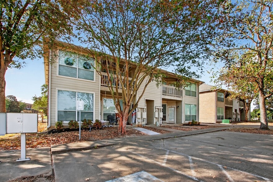 Building Photo - Stone Hill