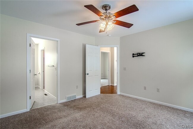 Building Photo - 3035 Claybourne Ln