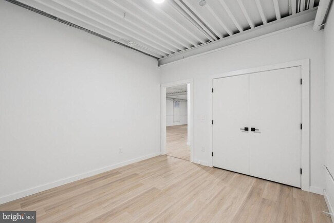 Building Photo - 1116 N Bodine St