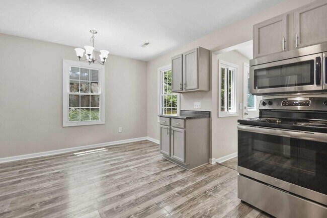 Building Photo - 970 Swift Dr