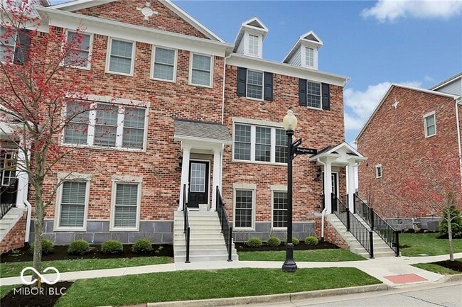Primary Photo - 2025 Broughton St