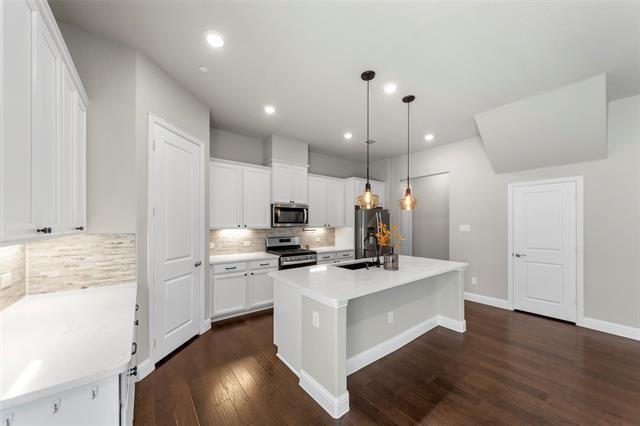 Building Photo - 1323 Bailey Ln