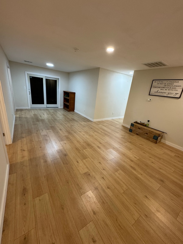 Building Photo - 120 Clinch Dr