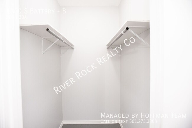 Building Photo - 1300 S Battery St