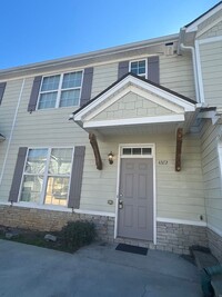 Building Photo - 3 Bed 2.5 Bath in East Point!