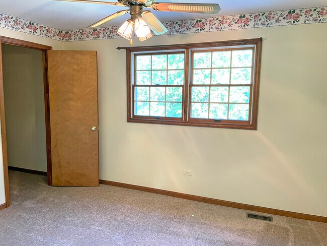 Building Photo - 8914 Mason Hill Rd