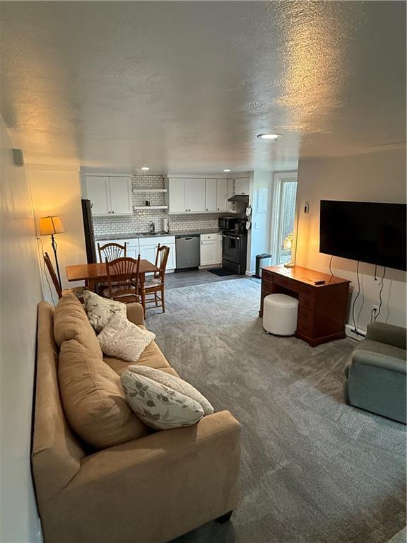 Building Photo - 16 Dudley Ave