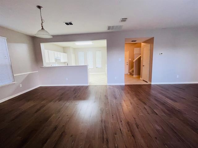 Building Photo - 7120 Wind Row Dr