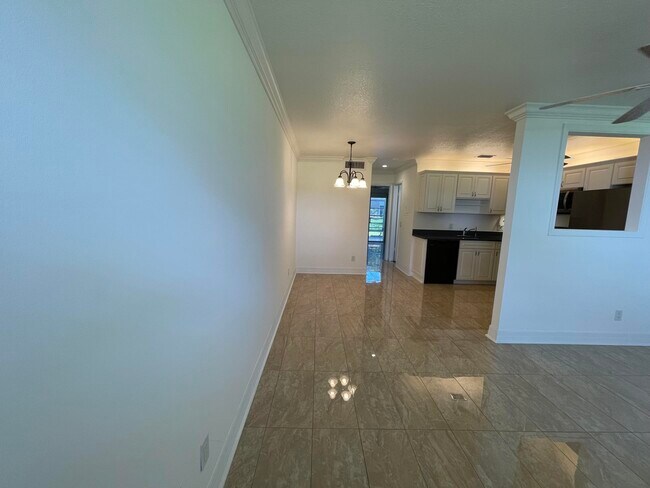 Building Photo - 1225 NW 21st St