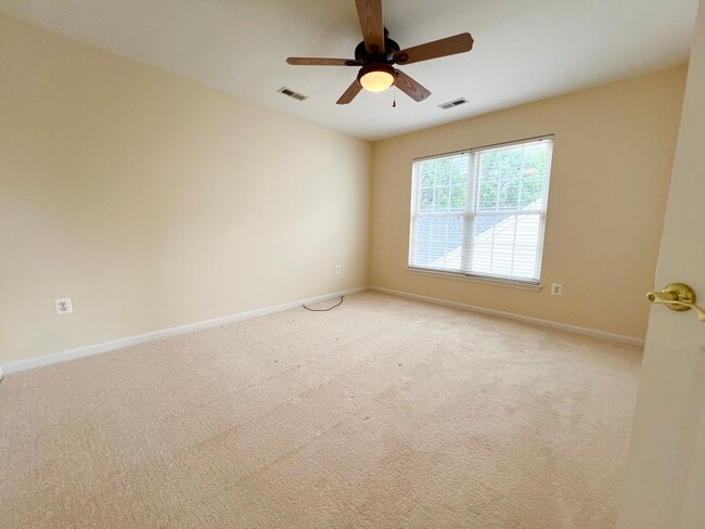 Building Photo - 6008 Wake Crest Ct