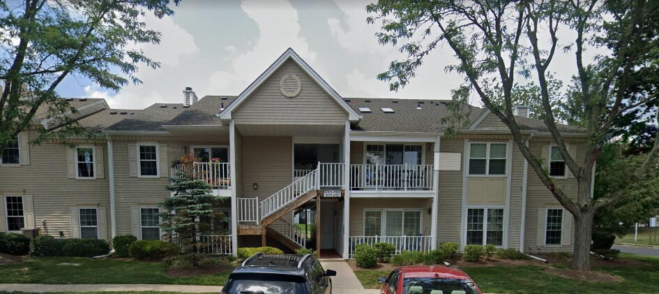 Exterior View - 2102 Doolittle Dr