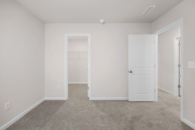 Building Photo - New constructed 5 bed 3 Bath Inman SC