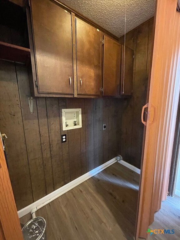 Building Photo - 1800 Charter Oak Dr