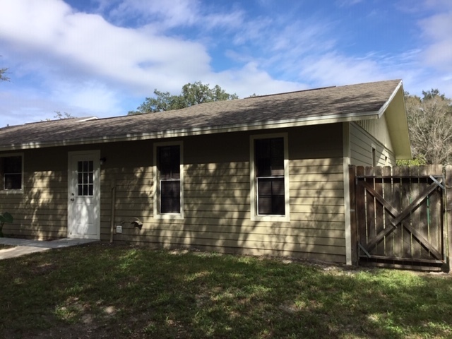 Building Photo - 39688 Meadowood Loop