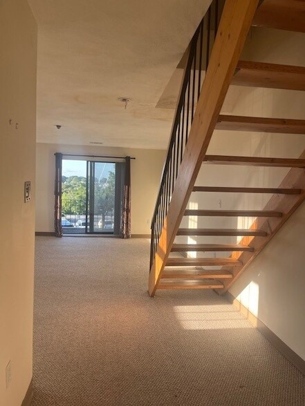 Building Photo - 19 Water St