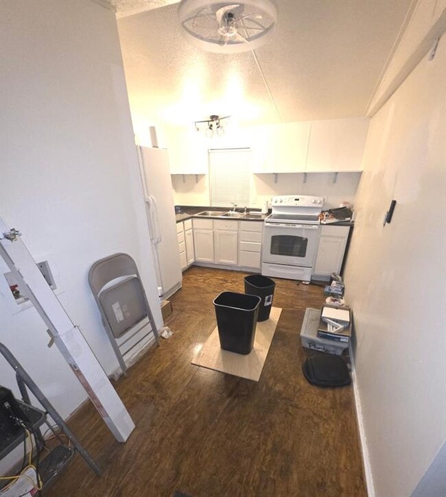 Building Photo - 7113 Comstock Cove