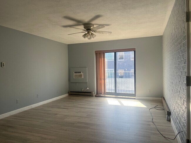 Building Photo - 222 Winthrop Shore Dr