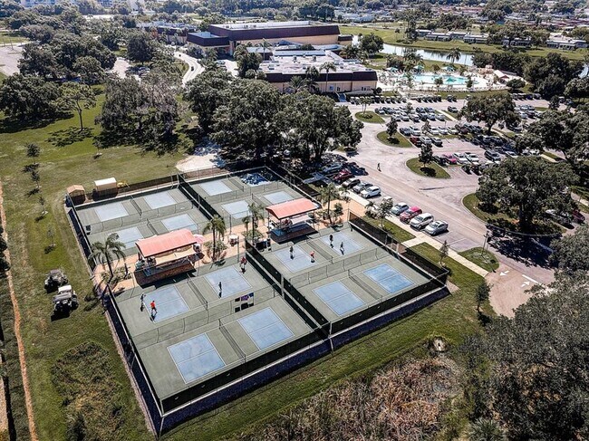 Building Photo - 1415 Langley Dr