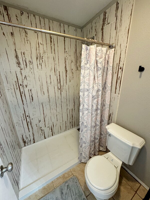 Building Photo - 8739 Glen Bluff