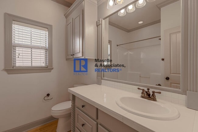 Building Photo - 3 Bed/2 Bath Home in Germantown School District