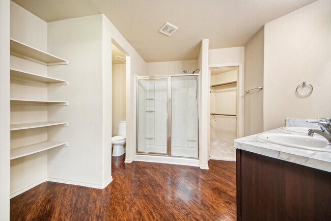 Building Photo - 20330 Louetta Reach Dr