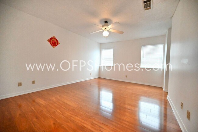 Building Photo - 1209 Quail Lake Blvd