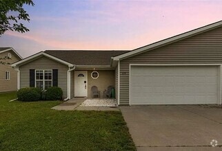 Building Photo - West Side Duplex!