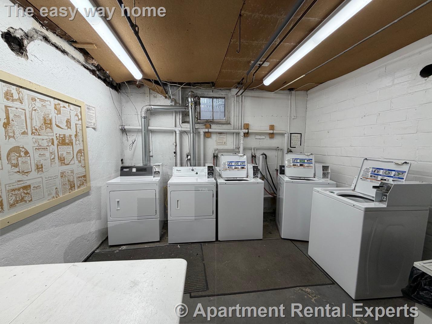 Building Photo - 15 Ives St