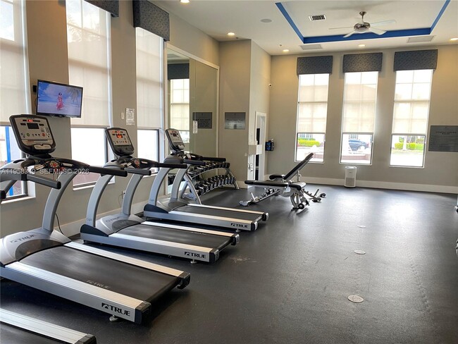 Building Photo - 9430 SW 170th Passage