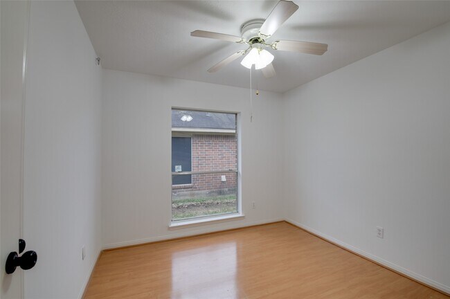 Building Photo - 12807 Ambrose St