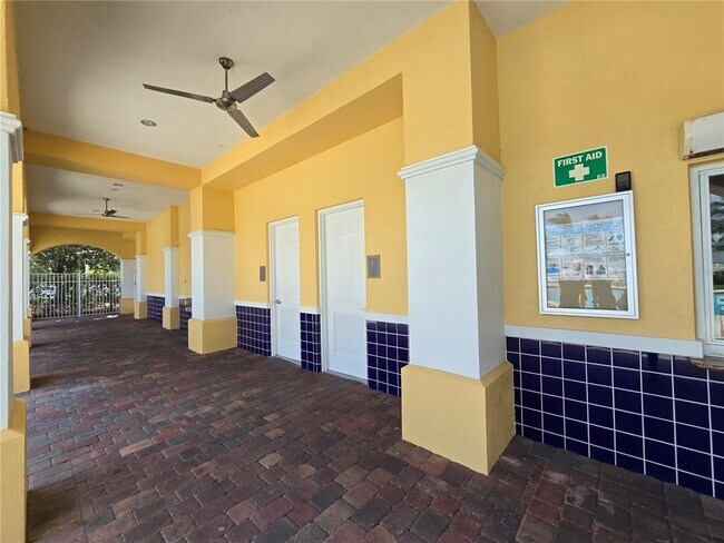 Building Photo - 11895 Iselle Dr