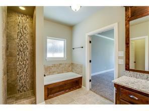 Building Photo - NEWER HOME  FOR LEASE IN EDMOND