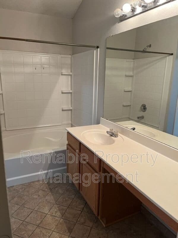 Building Photo - 6709 Red Rock Trl