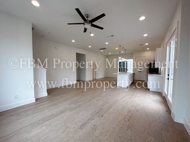 Building Photo - 2610 Kimsey Dr