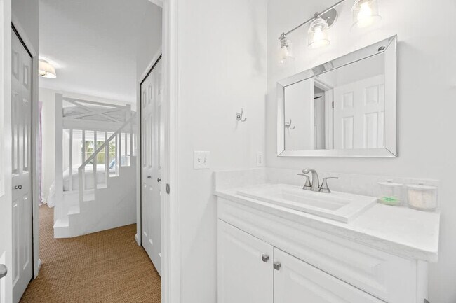 Building Photo - 3976 Ponte Vedra Blvd