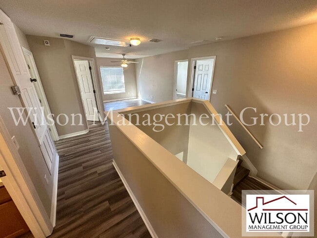 Building Photo - 512 Bella Rosa Cir