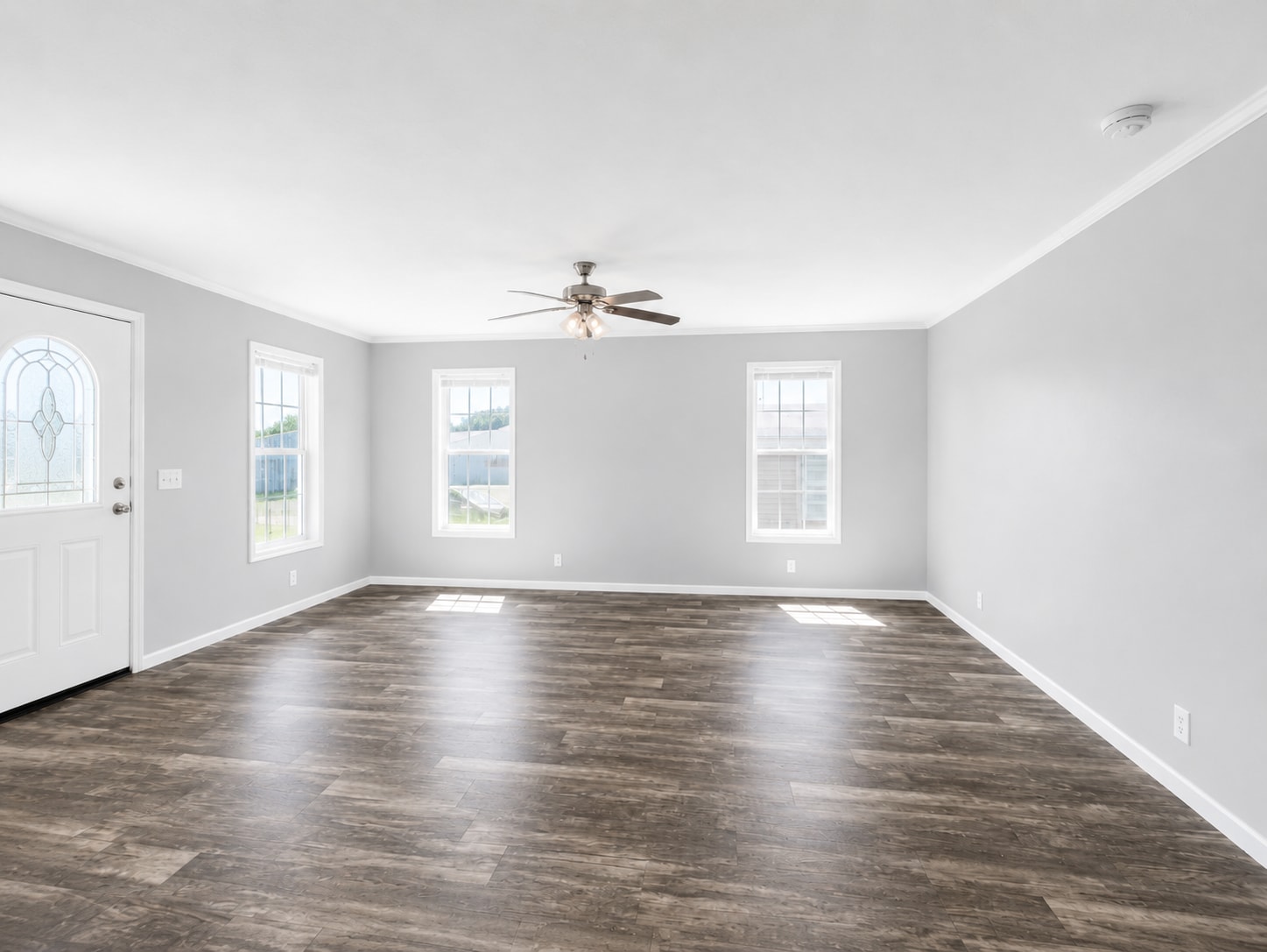 Building Photo - 4562 Iris Ln