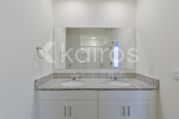 Building Photo - 31909 Katelin Cir