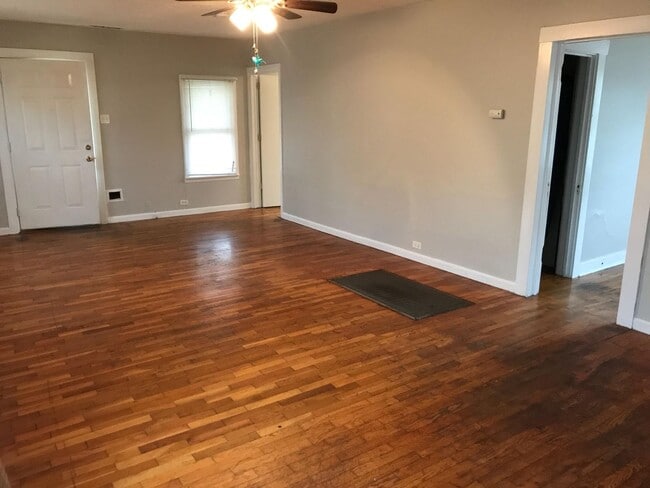 Building Photo - Great Central location home!  - Nice home ...