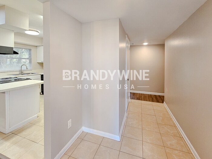 Building Photo - 318 Terrace Dr