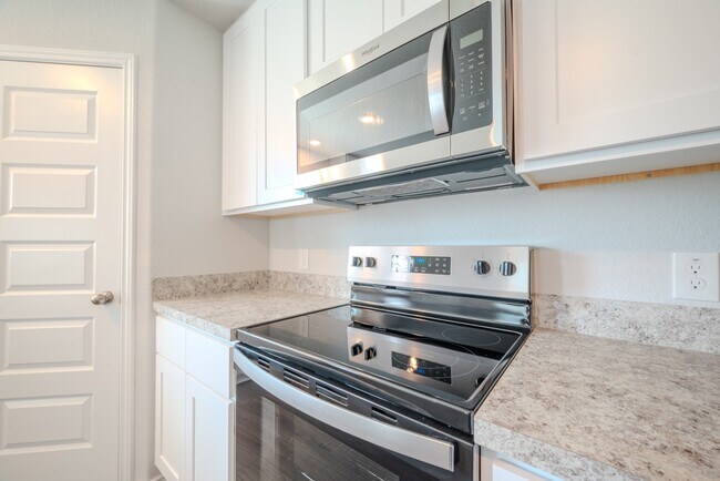 Building Photo - 22720 American Kestrel Ct