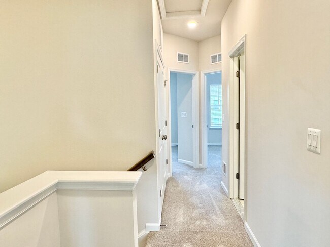 Building Photo - STAFFORD - CENTRAL LOCATION NEAR QUANTICO/...