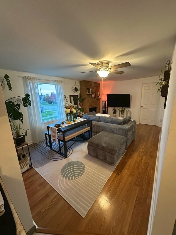 Building Photo - 4945A S Lake Dr