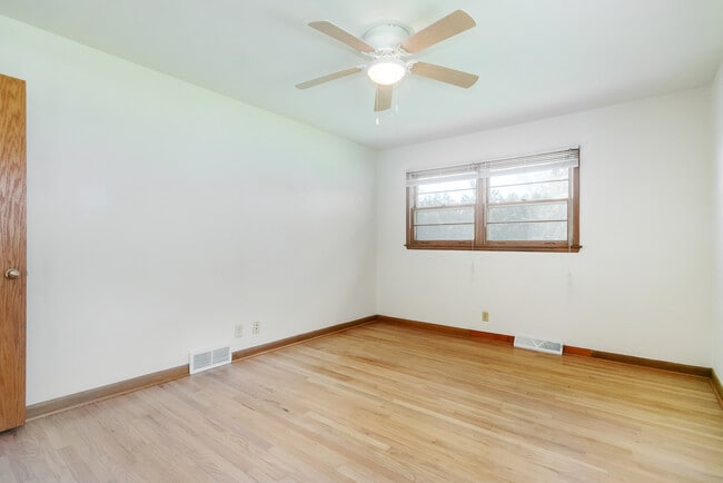 Building Photo - 4807 Camden Rd