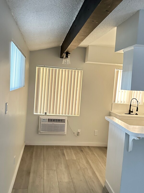 Building Photo - 7253 Jordan Ave